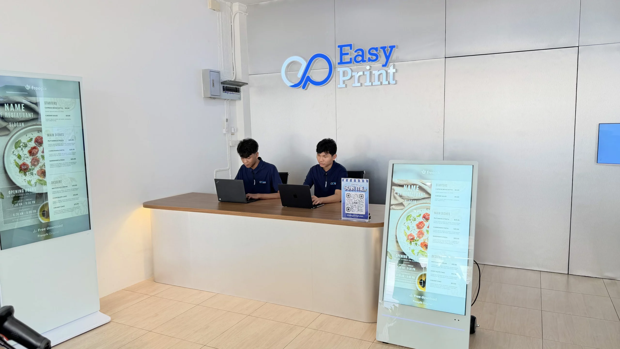 บรรยากาศภายใน EasyPrint Phuket สำหรับปรึกษาก่อนซื้อ